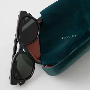 サングラス Gucci Sunglasses GG1237SA 001 Strap Detachable Asian Fit GG1237SA Asian Fit sunglasses Black | SmartBuyGlasses US